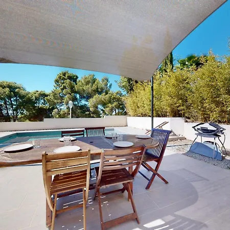 Cap D'agde Maison Sur Le Golf Avec Piscine Chauffee. *