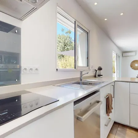 Ferienhaus Cap D'agde Maison Sur Le Golf Avec Piscine Chauffee. Agde