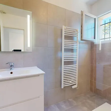 Ferienhaus Cap D'agde Maison Sur Le Golf Avec Piscine Chauffee.