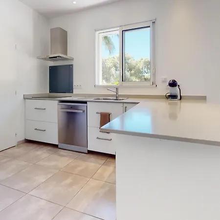 Cap D'agde Maison Sur Le Golf Avec Piscine Chauffee. Agde