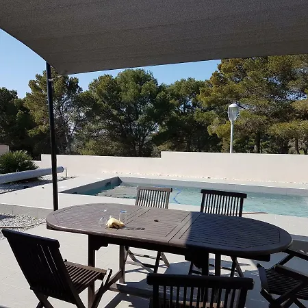 Cap D'agde Maison Sur Le Golf Avec Piscine Chauffee. Ferienhaus *
